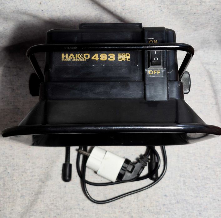 Димоуловлювач паяльного диму HAKKO-493 14w на підставці, 10 змінних фільтрів.