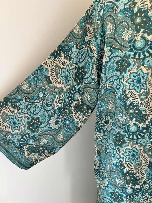 Conjunto de 2 peças novo, calcas e quimono em seda, talha unica