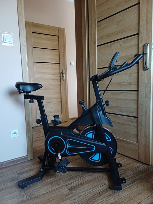 Rower stacjonarny treningowy magnetyczny.