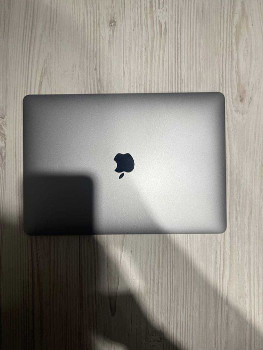 MacBook Pro M1 13 inch 256 гб сірий 2020