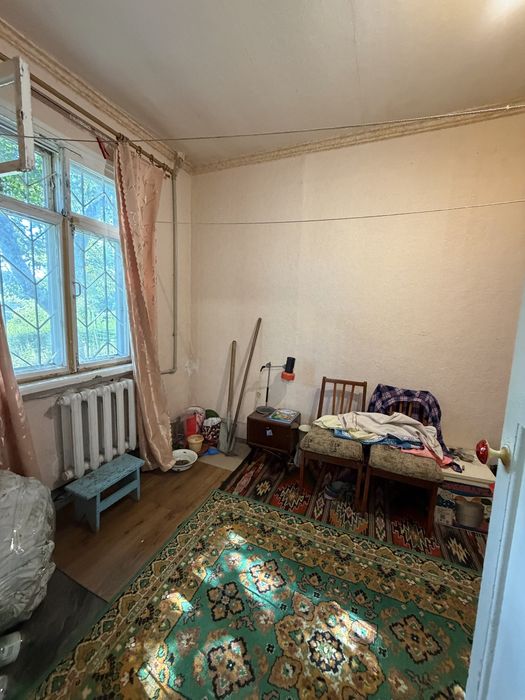 Продам 3-кімн  локація Будівельників