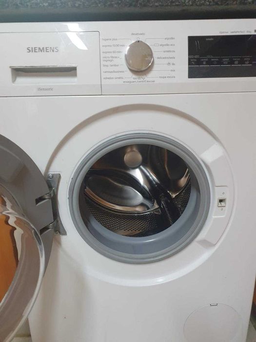 Máquina de Lavar a roupa