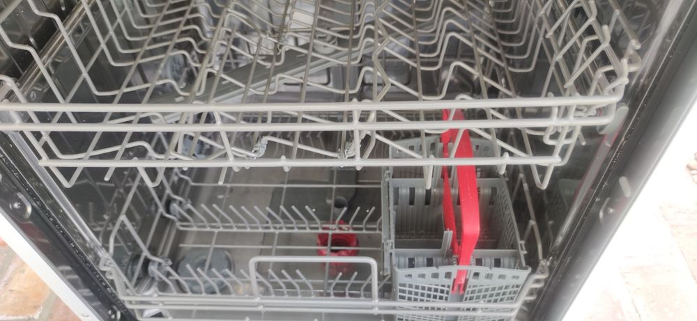 Wolnostojąca zmywarka