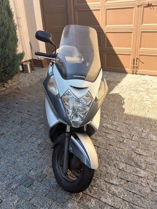 Мотоцикл Honda Silver Wing 600