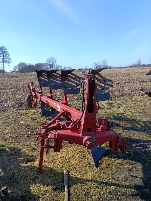 Pług obrotowy 4 skibowy