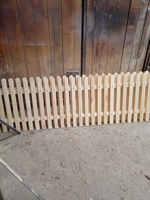 Столярные изделия под заказ, двери, кровати, лестницы в дом, беседки +