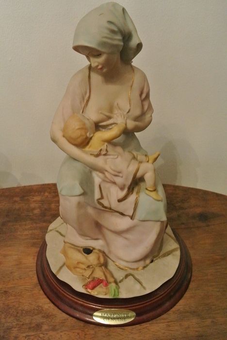 3 Estatuetas de Marfinite (conj. Mães)