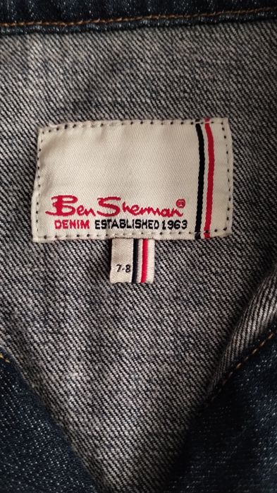 Uniwersalna kurtka jeansowa 7-8 lat