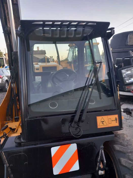 JCB 520 Telescopic Handler64738419209474127