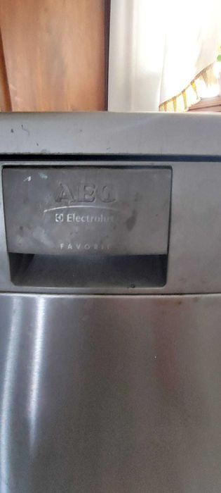 Maquina de lavar loiça AEG (avariada)
