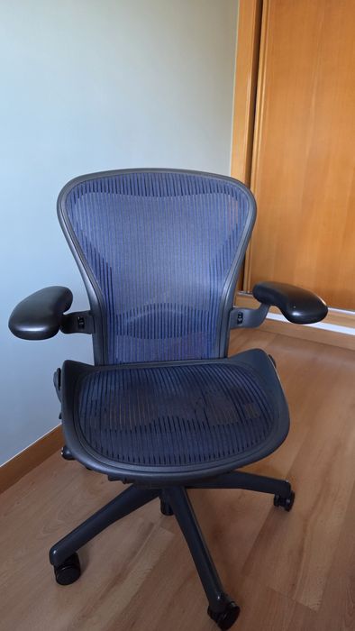 Cadeira Herman Miller Aeron