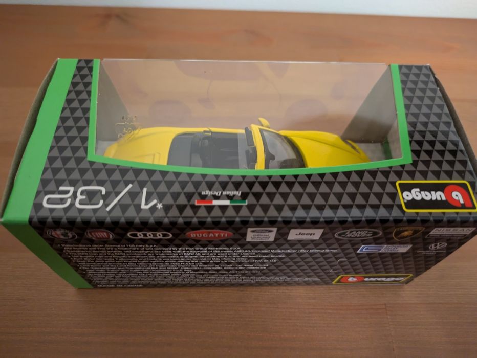 NOVO na CAIXA - Burago 1/32 Porsche 718 Boxster