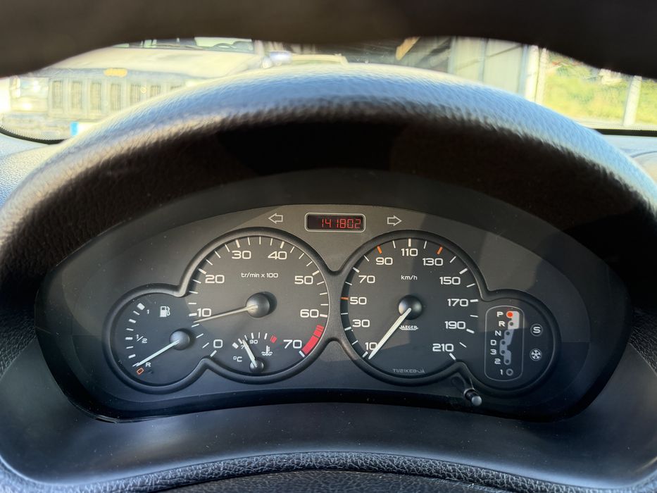 Peugeot 1.4i 75CV AC
