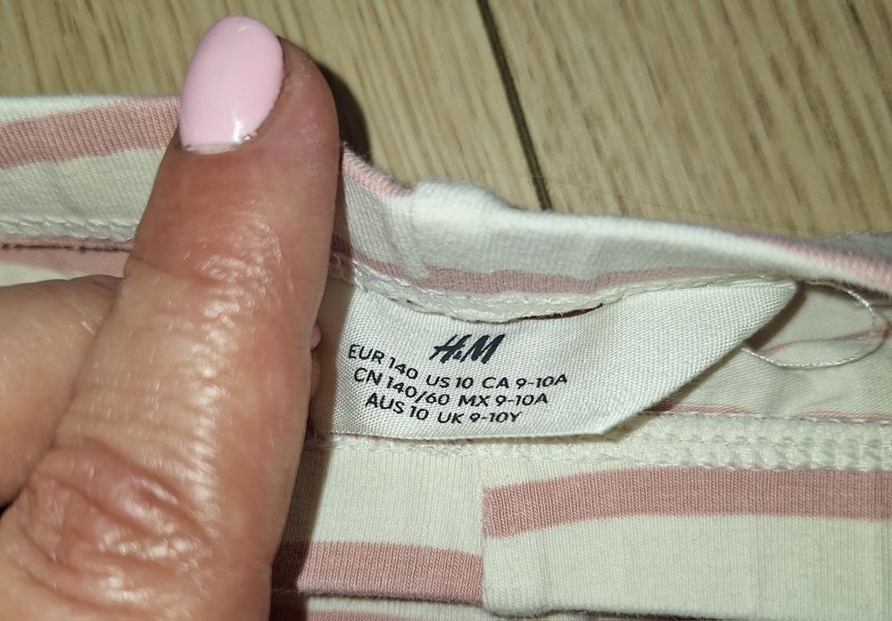 Legginsy 3/4 r. 140