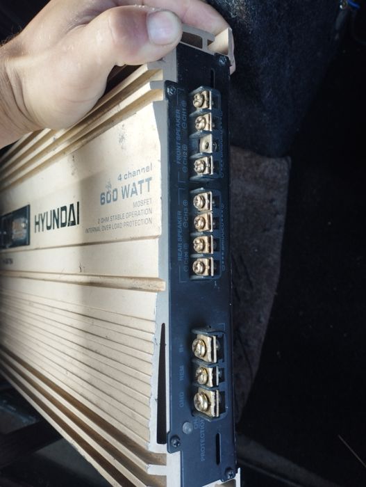 Усєлітєль звука.