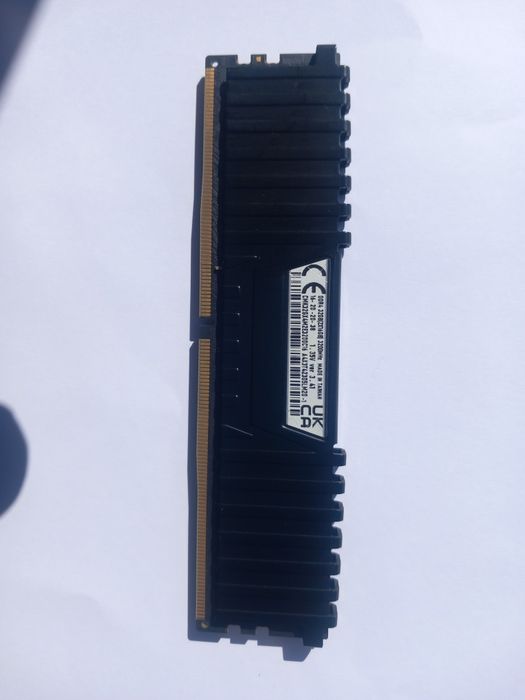 Corsair Vengeance LPX DDR4 16GB 3200MHz – 75€