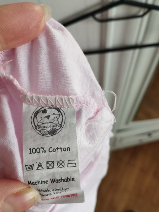 Віддам слінг шарф і простирадло в каляску