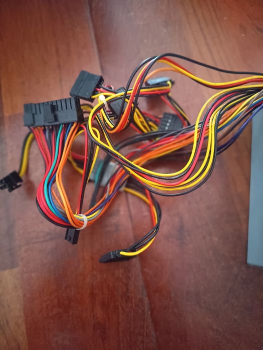 Fonte alimentacao pc de 500 watts com 2 adaptadores de grafica 6 pinos