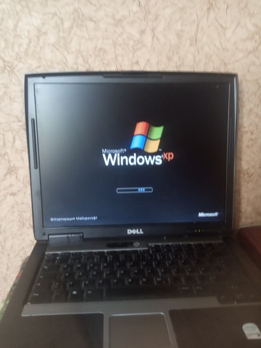 Ноутбук DEIl D520