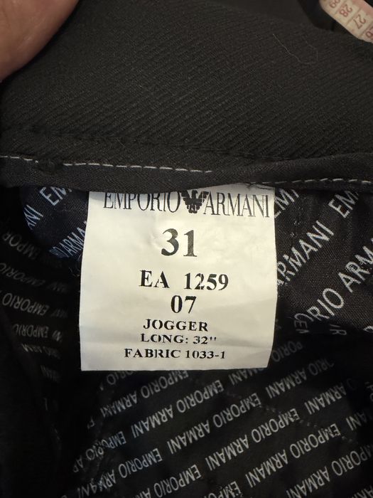 Легкі стильні брюки Emporio Armani