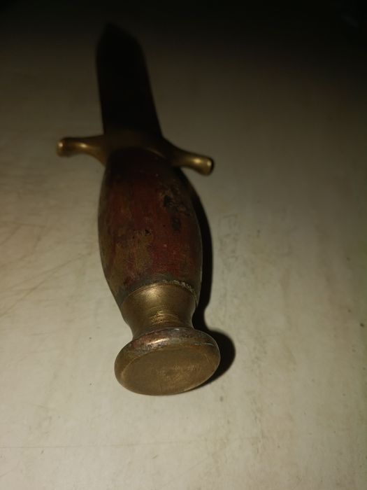 Nóż myśliwski stary