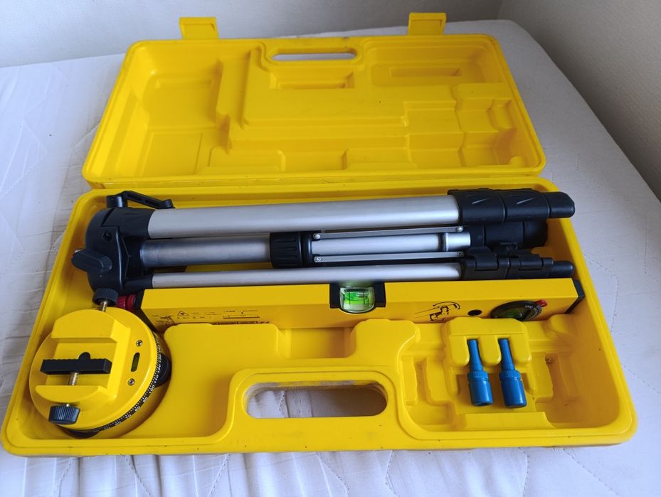 Poziomica laser tool kit LASER 670