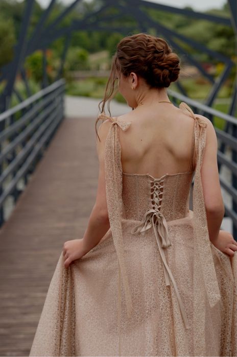 Твоя випускна сукня