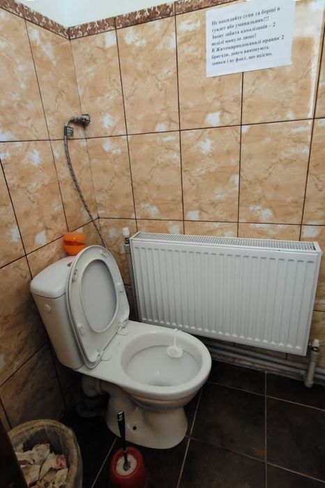 Продаж великої кімнати у гуртожитку, р-н Панчішної фабрики