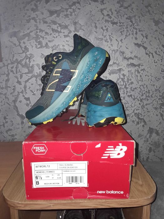 Кросівки жіночі New Balance