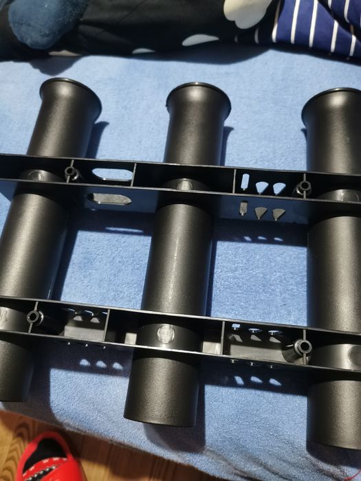 Uchwyt na wędki do łódki