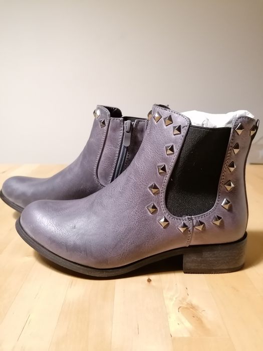 Botas botins cinza Tam 36 - Novas