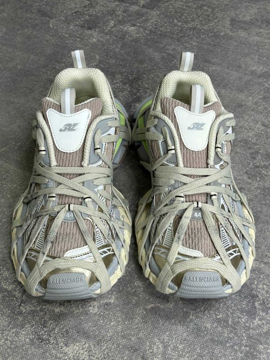 Кросівки Balenciaga 3XL Extreme Lace Sneaker кроссовки бежевые 44 43