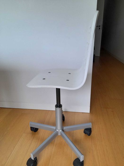 Cadeira giratória com rodas IKEA
