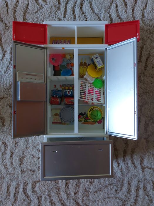 Игровой  набор  кухни.