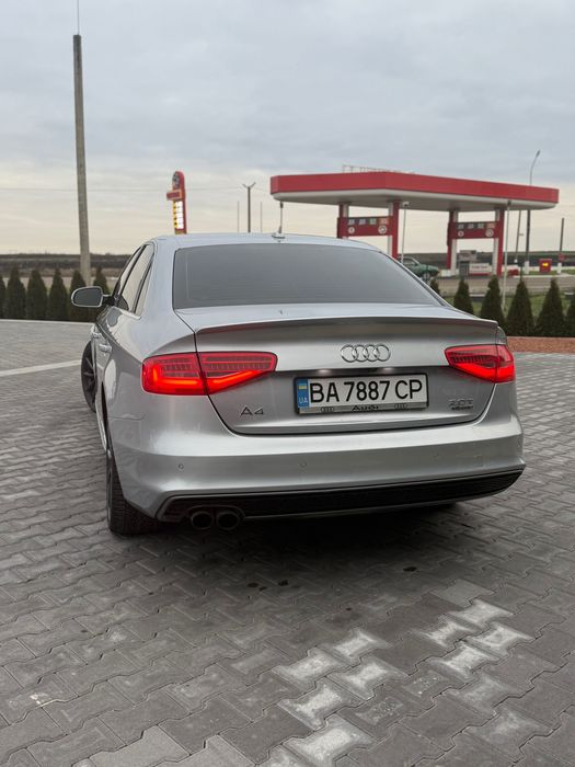 Продам Audi a4 b8