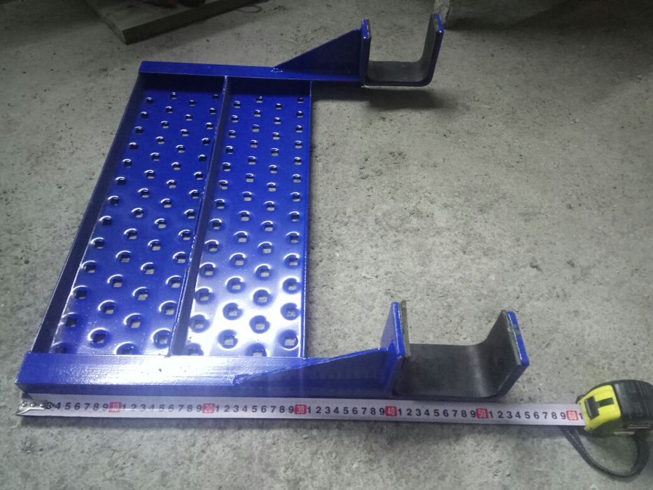 Продам металеві сходини