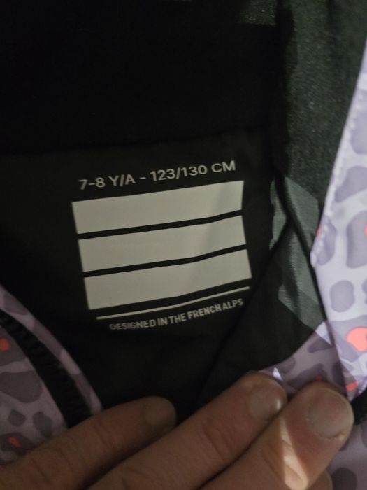 Fato neve crianca 7-8 anos usado 1 vez