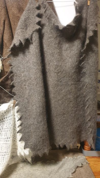 Пуховый платок из козьего пуха