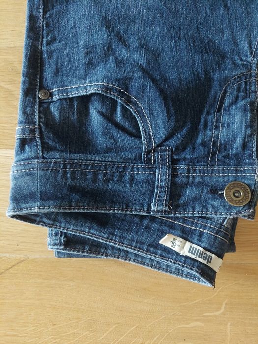 Zgrabne, kobiece spodnie blue denim elastic z UK r S/36