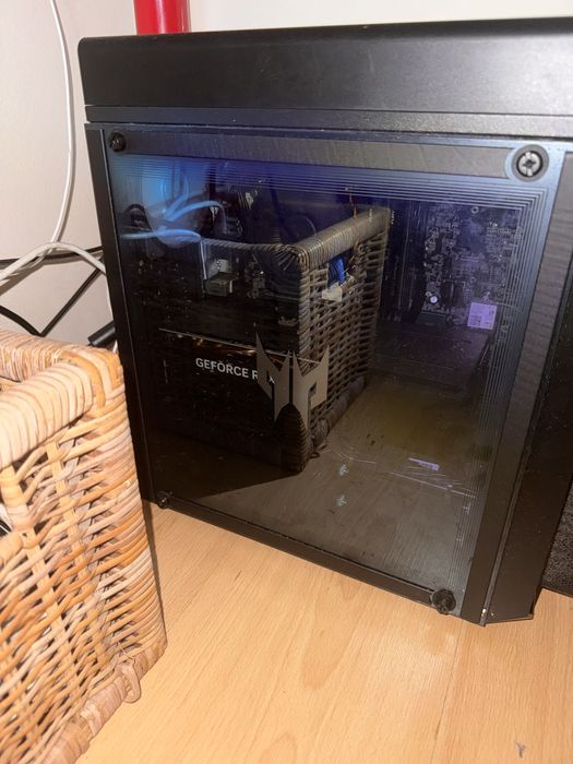 Predator I7 e uma 4060 rtx