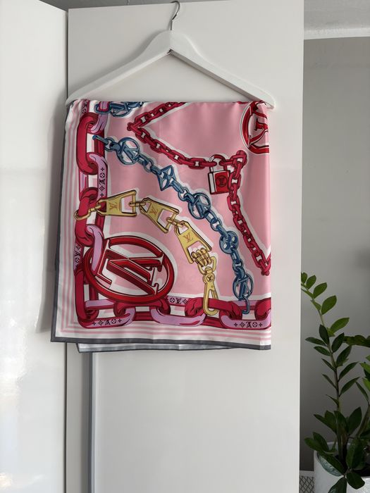 Chusta jedwabna Louis Vuitton
