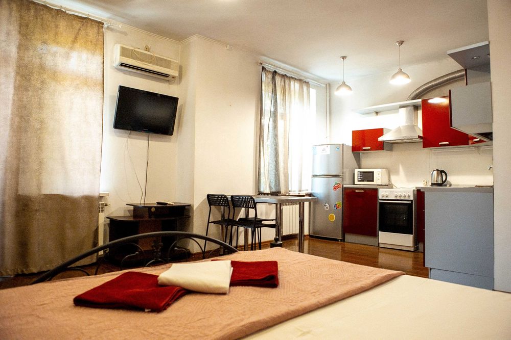 Своя подобово/тижнево стільна студія Дніпро,Центр,Пассаж,ЦУМ,шпиталь