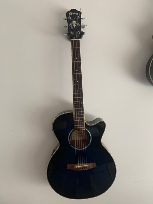 Guitarra Semi Acústica Ibanez