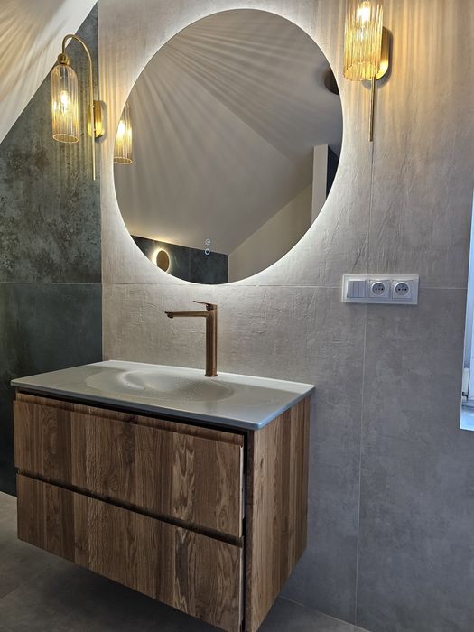 TAPETOWANIE Remont Łazienki malowanie