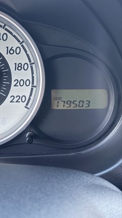 Продам саоє авто Mazda 2