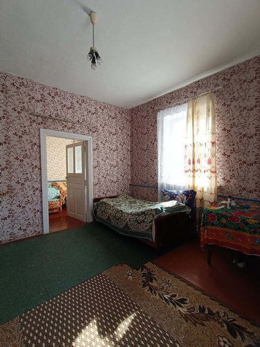 Цегляний будинок в с. Боромики