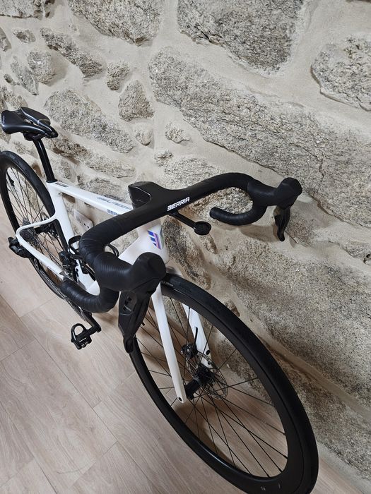 Bicicleta de Estrada Carbono Berria