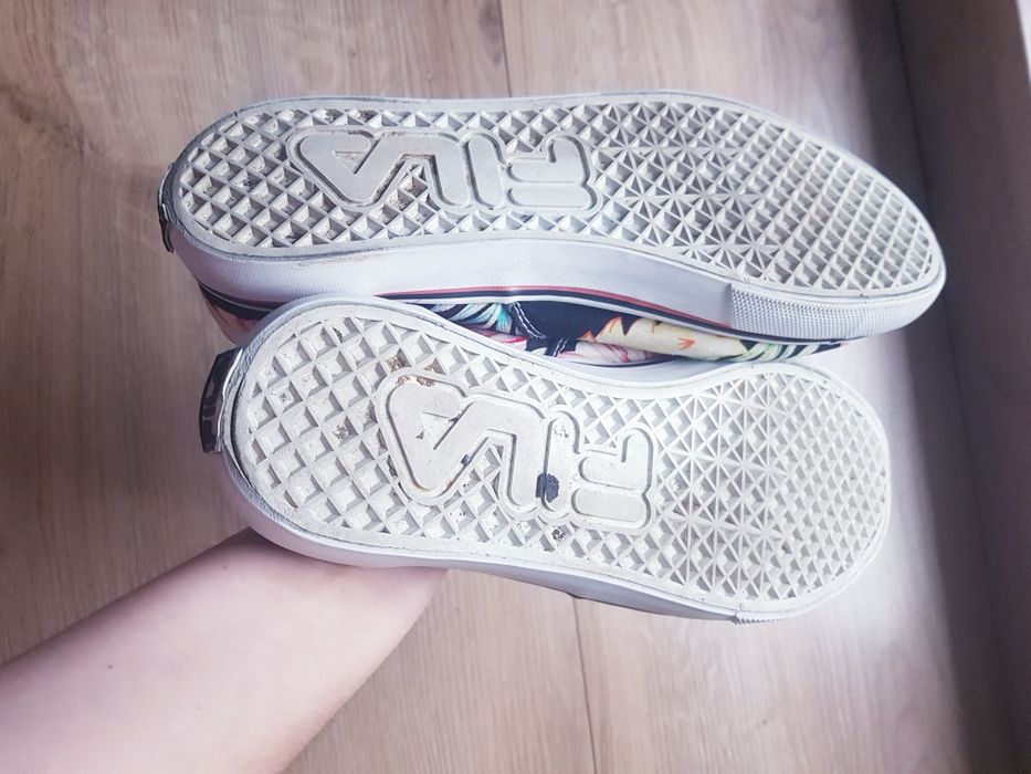 Buty sportowe , trampki , tenisowki damskie marki Fila rozmiar 39.
