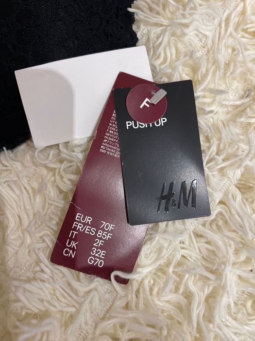 Бюстгальтер H&M з Push Up розмір ЕU 70F чорний з мереживом