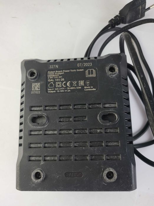 Ładowarka Bosch Gal 18v-20 + aku 2ah 18v